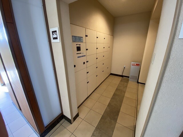 物件外観写真8　(★留守中の荷物も受け取れます。宅配ＢＯＸ★)