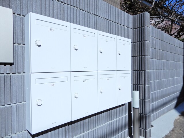 物件外観写真3　(集合ポスト)