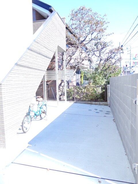 物件外観写真4　(建物入り口)