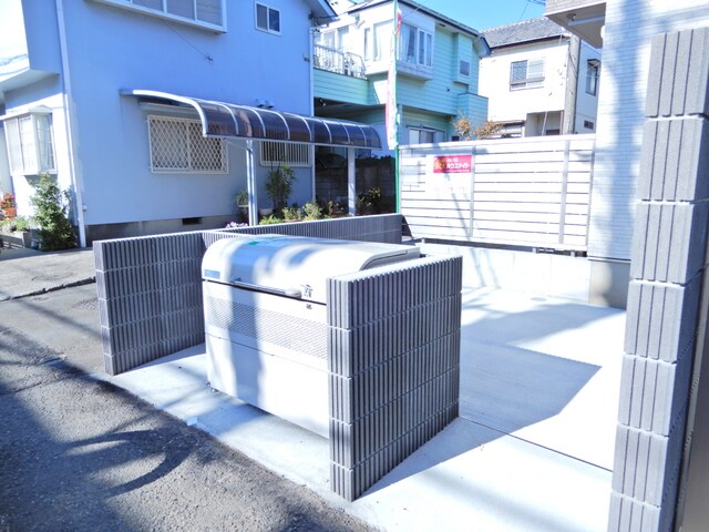 物件外観写真6　(敷地内ゴミ置場)