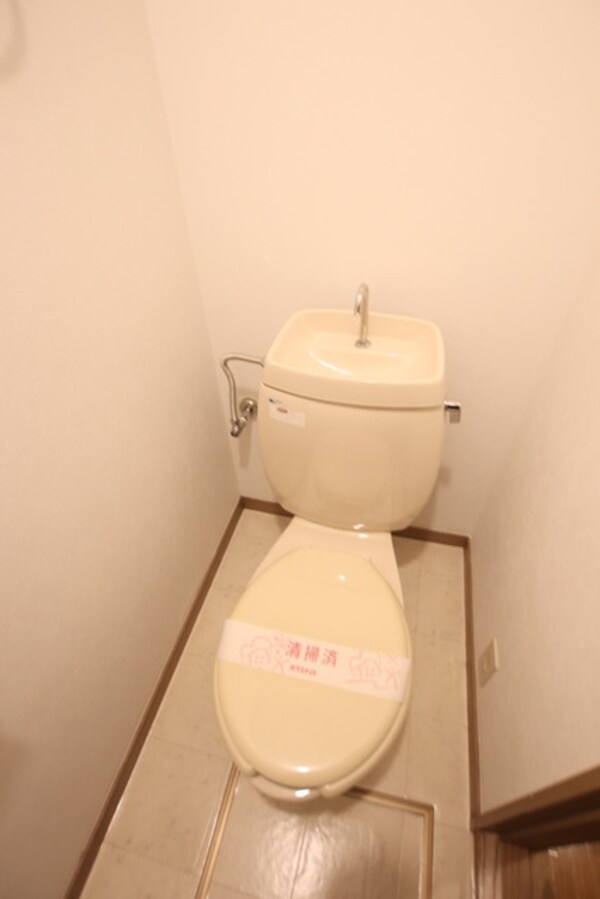 トイレ(バストイレ別です♪)