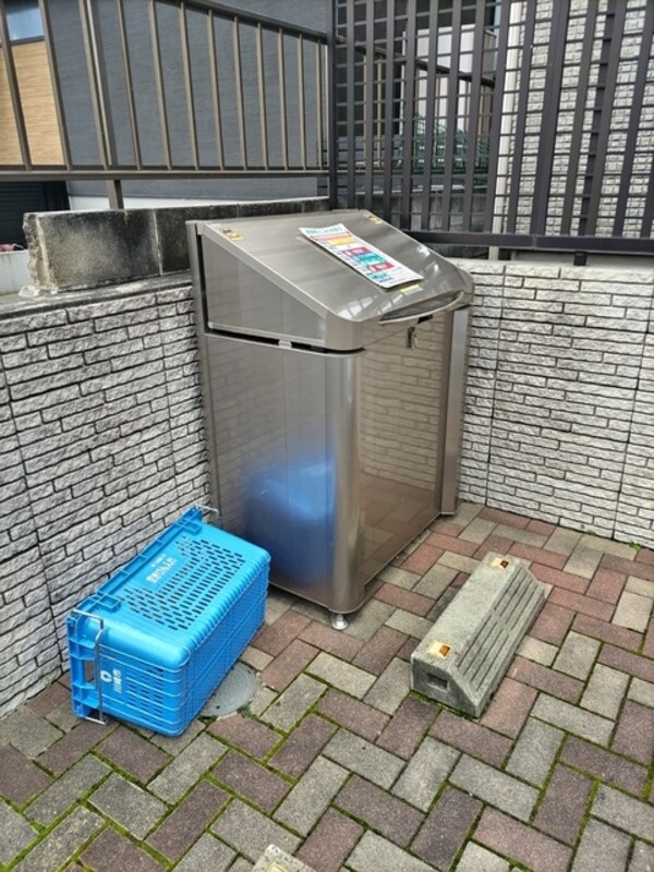 共用設備(敷地内ゴミ捨て場)