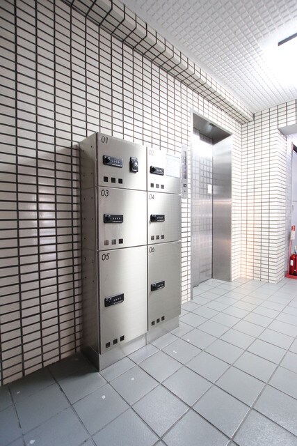 物件外観写真5　(宅配ボックス)