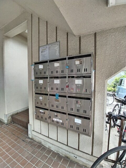 物件外観写真6　(★集合ポスト★)