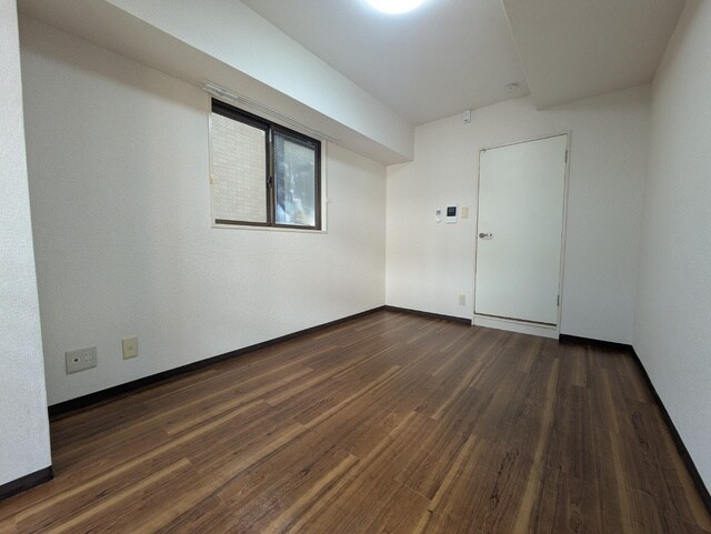 物件内観写真12　(（照明は設備ではありません))