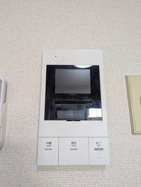 物件内観写真14　(急な来客でも安心のTVモニタホン)