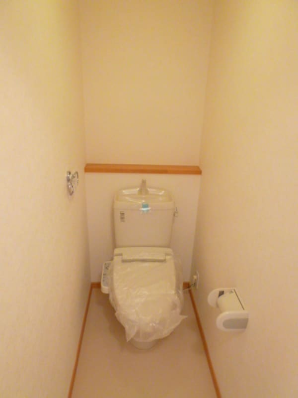 トイレ(洗浄機能付便座)