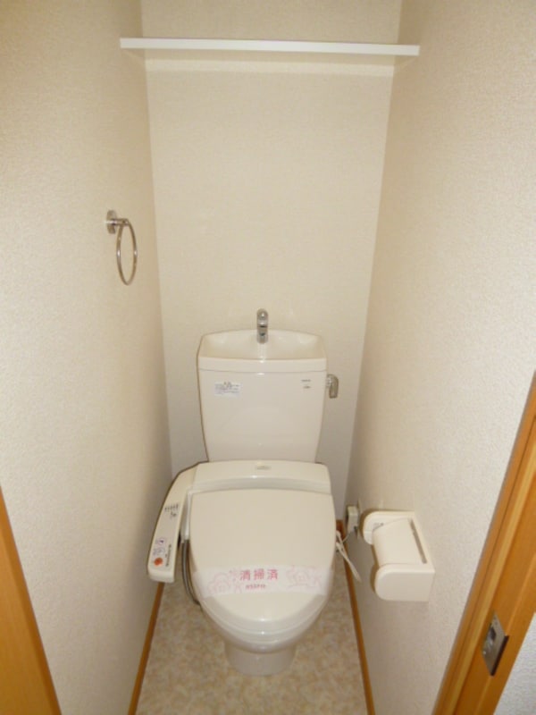 トイレ(温水洗浄便座付)