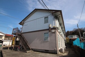 鎌倉台フラット（旧　フィ−ウェルＣ）外観写真