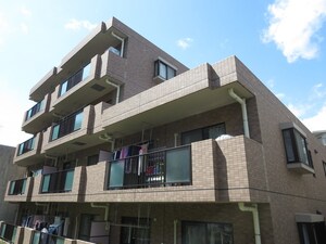 サンハイム鎌倉外観写真