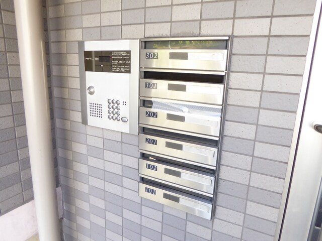 物件外観写真4　(★オートロック付です★)