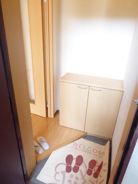 物件内観写真13　(玄関です。)