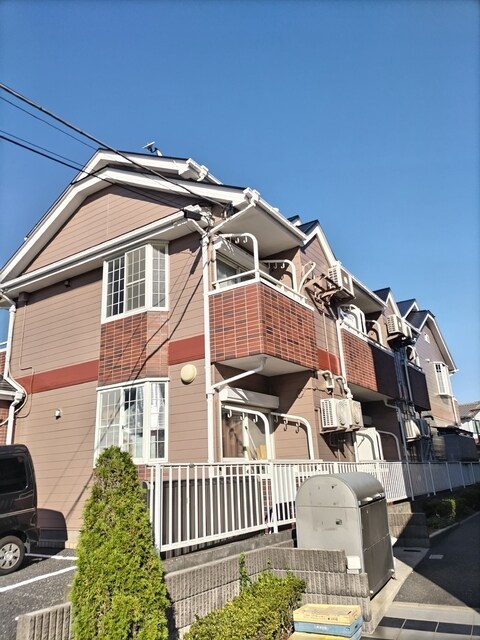 ジュネスタウンの物件外観写真