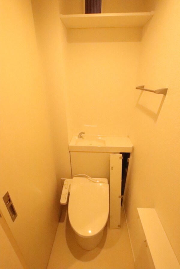 トイレ(※建築中、他号室参考写真です)