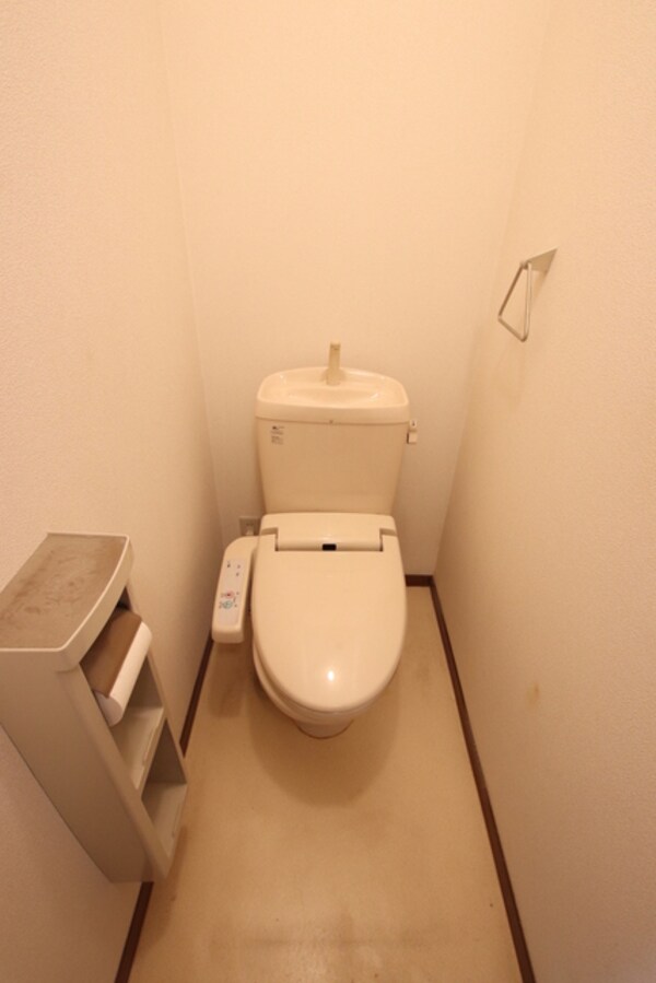 トイレ(洗浄便座付きのトイレです♪)