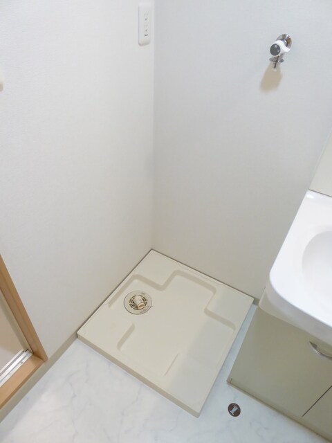 物件内観写真17　(室内洗濯機置場です♪)