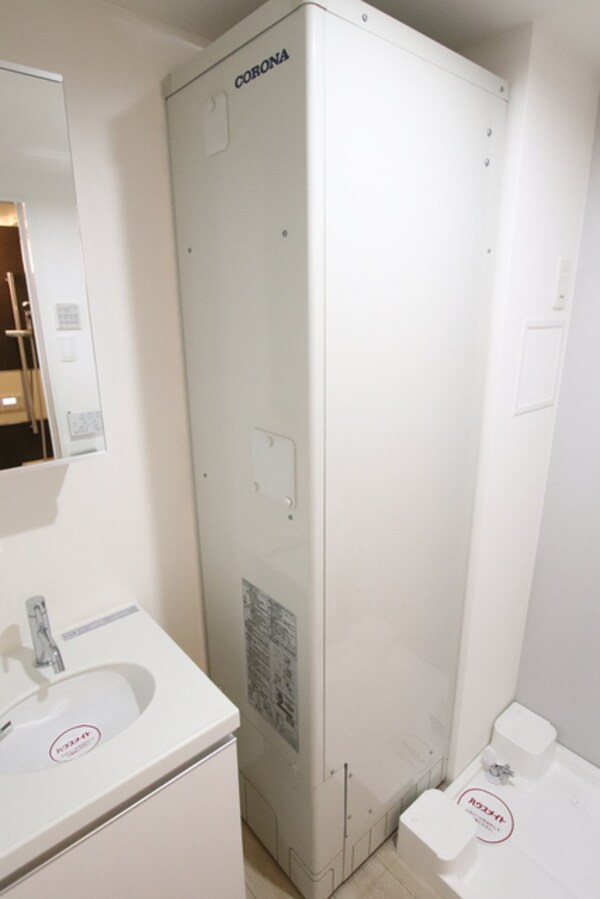 設備(電気温水器)