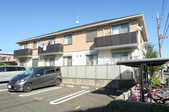スカイフィールズＢ