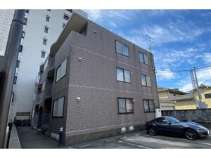 76パティオ森田外観写真