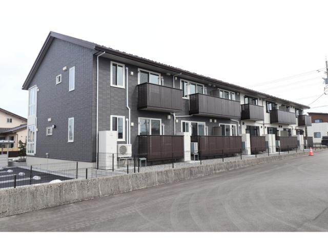 セレナーデ中川原新町の物件外観写真