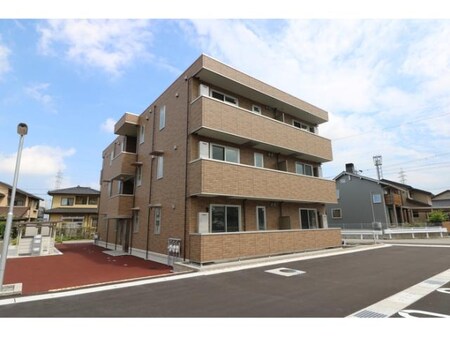 アールヴォリ町村外観写真