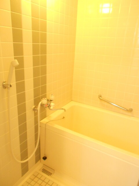 物件内観写真5　(【別室参考写真】追焚きつきで経済的です☆)