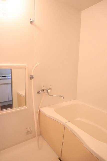 物件内観写真6　(☆浴室に鏡があります☆)