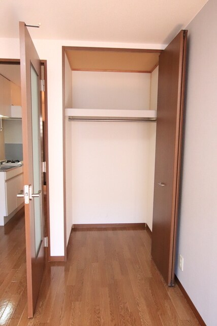 物件内観写真12　(☆奥行きがあってたくさん収納できますね☆)