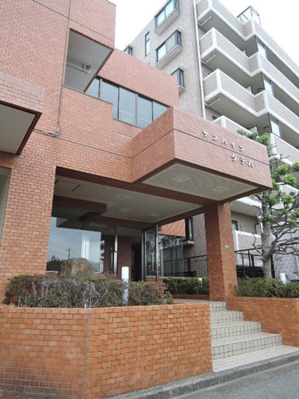 エントランス(綺麗なマンションの入り口です)