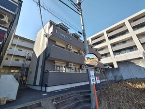 Ｌｉｖｉｎｇ　ハイツ外観写真