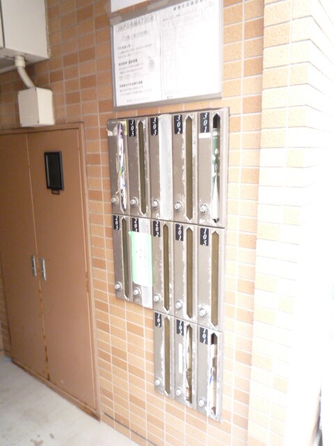 物件外観写真3　(☆集合ポストあり☆)