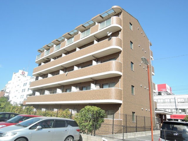 物件外観写真1　(落着いたﾌﾞﾗｳﾝのﾀｲﾙ張りﾏﾝｼｮﾝ☆)