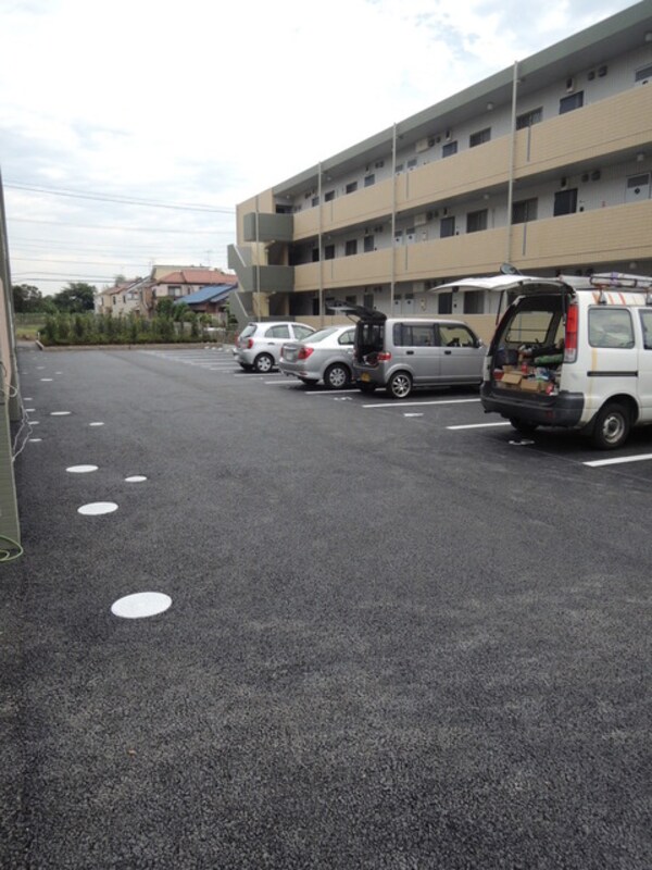 駐車場(【空要確認】駐車場もあります。)
