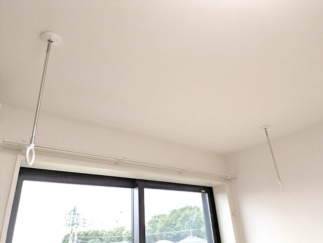 物件内観写真17　(室内物干し)