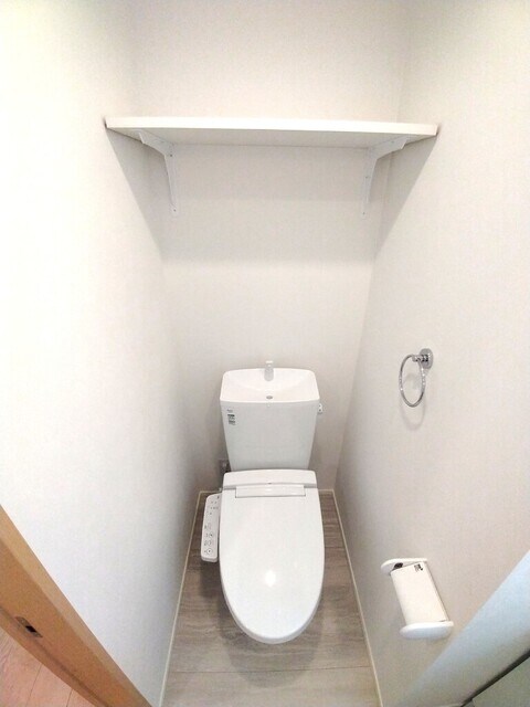 物件内観写真25　(温水洗浄便座)