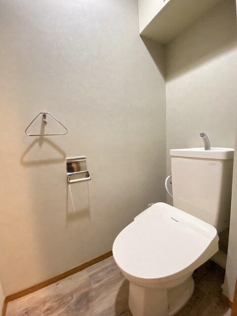 物件内観写真8　(トイレ)