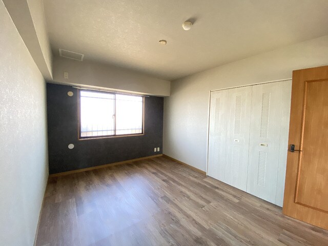 物件内観写真10　(洋室)