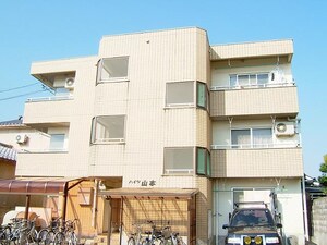 ハイツ山本外観写真