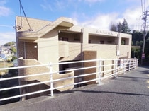 東海道本線 草薙駅 3階建 築20年の外観写真