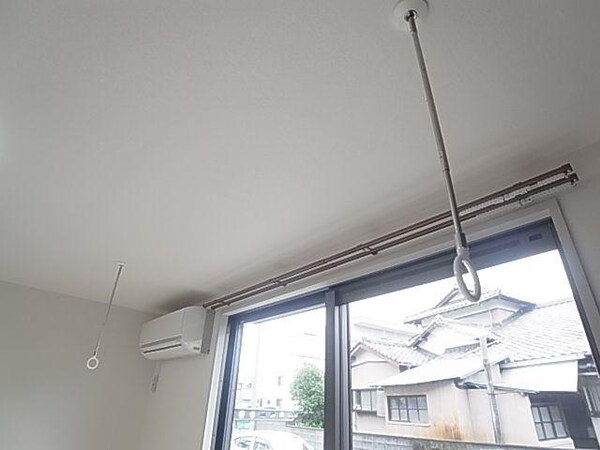 その他設備(室内物干し)