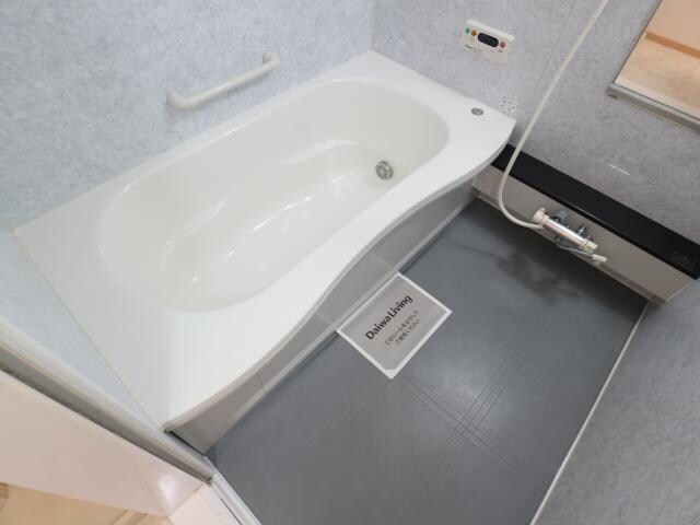 草薙駅 バス15分　弥生町下車：停歩2分 1階のバス