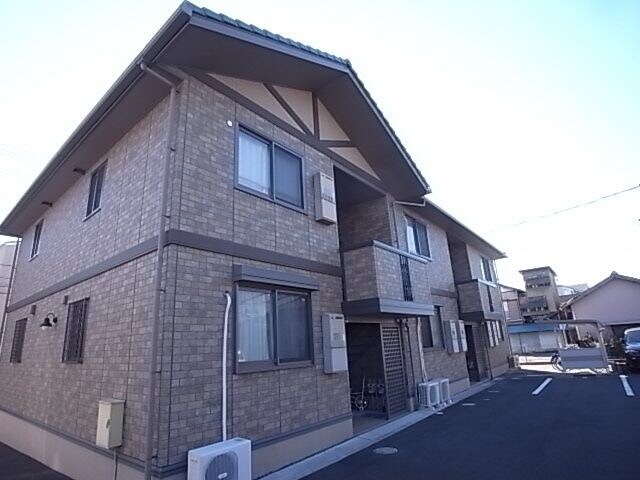 草薙駅 バス15分　弥生町下車：停歩2分 1階の外観