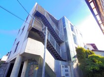 静岡鉄道静岡清水線 御門台駅 3階建 築18年の外観写真