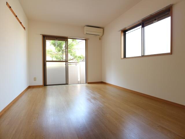 草薙駅 徒歩13分 1階の居室