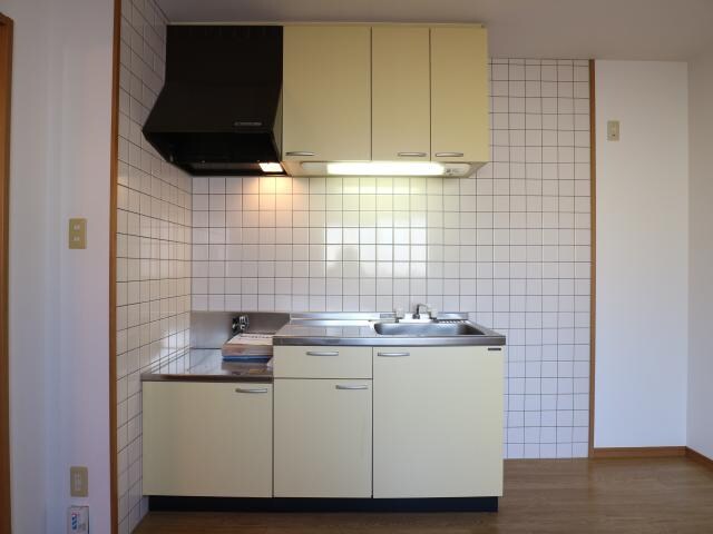 草薙駅 徒歩13分 1階のキッチン