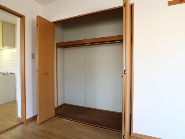 草薙駅 徒歩13分 1階の収納