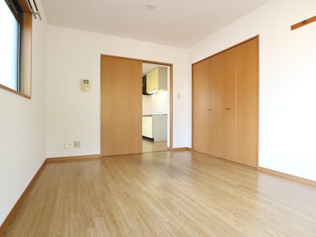 草薙駅 徒歩13分 1階の居室