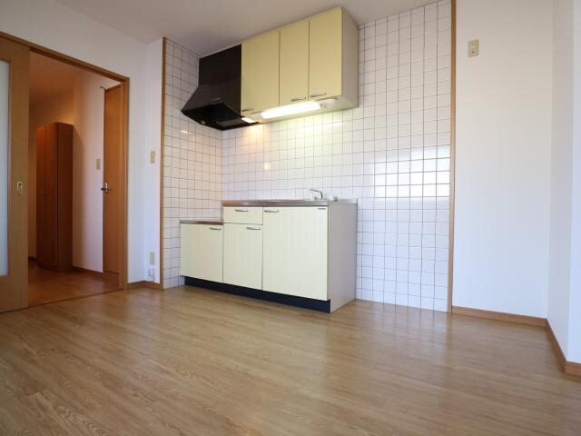 草薙駅 徒歩13分 1階の居室