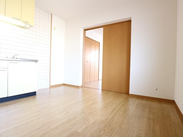 草薙駅 徒歩13分 1階の居室