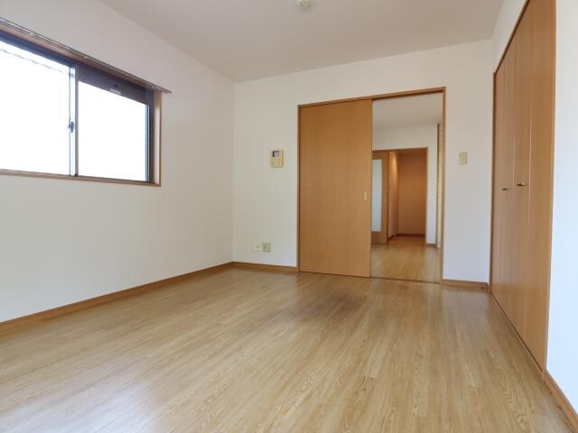 草薙駅 徒歩13分 1階の居室